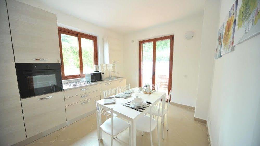 Rodia Holidays Messina Bagian luar foto