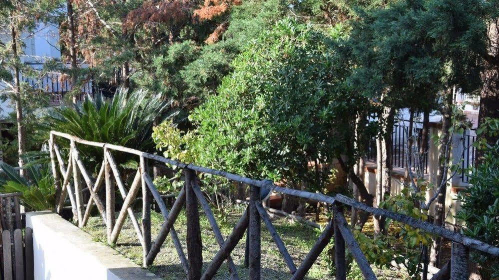 Rodia Holidays Messina Bagian luar foto