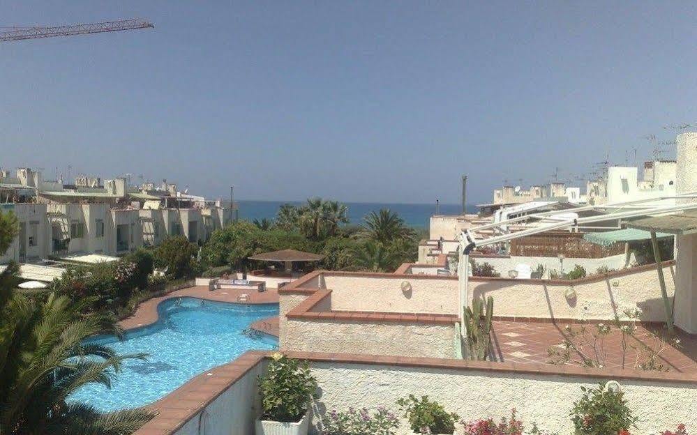 Rodia Holidays Messina Bagian luar foto