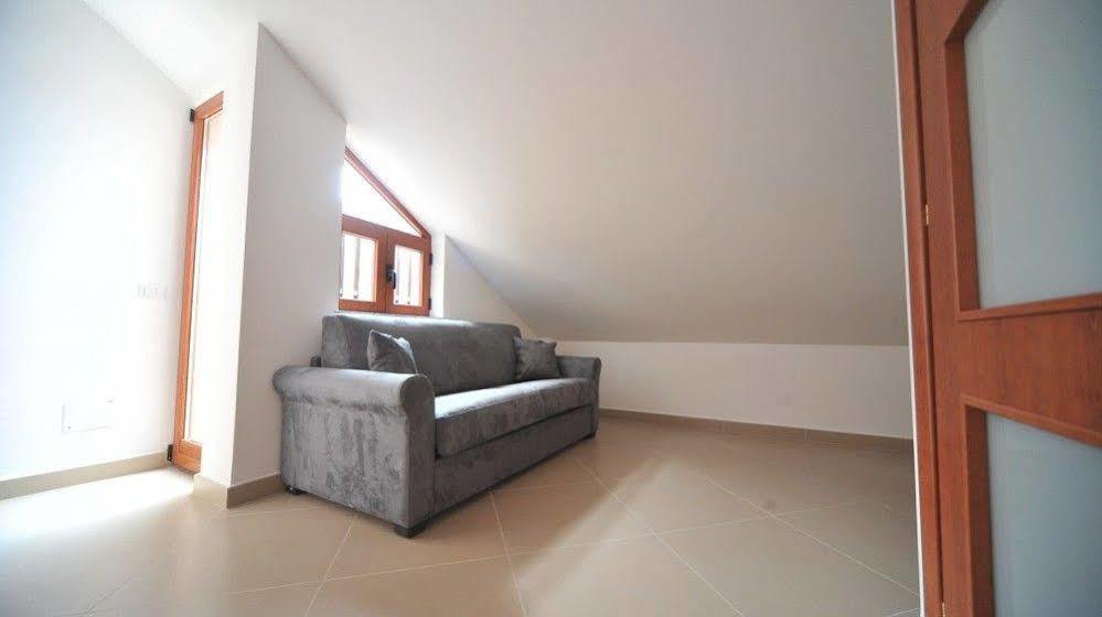 Rodia Holidays Messina Bagian luar foto
