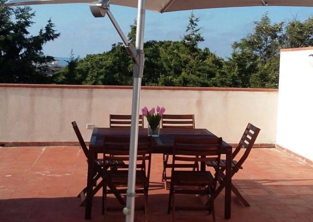 Rodia Holidays Messina Bagian luar foto